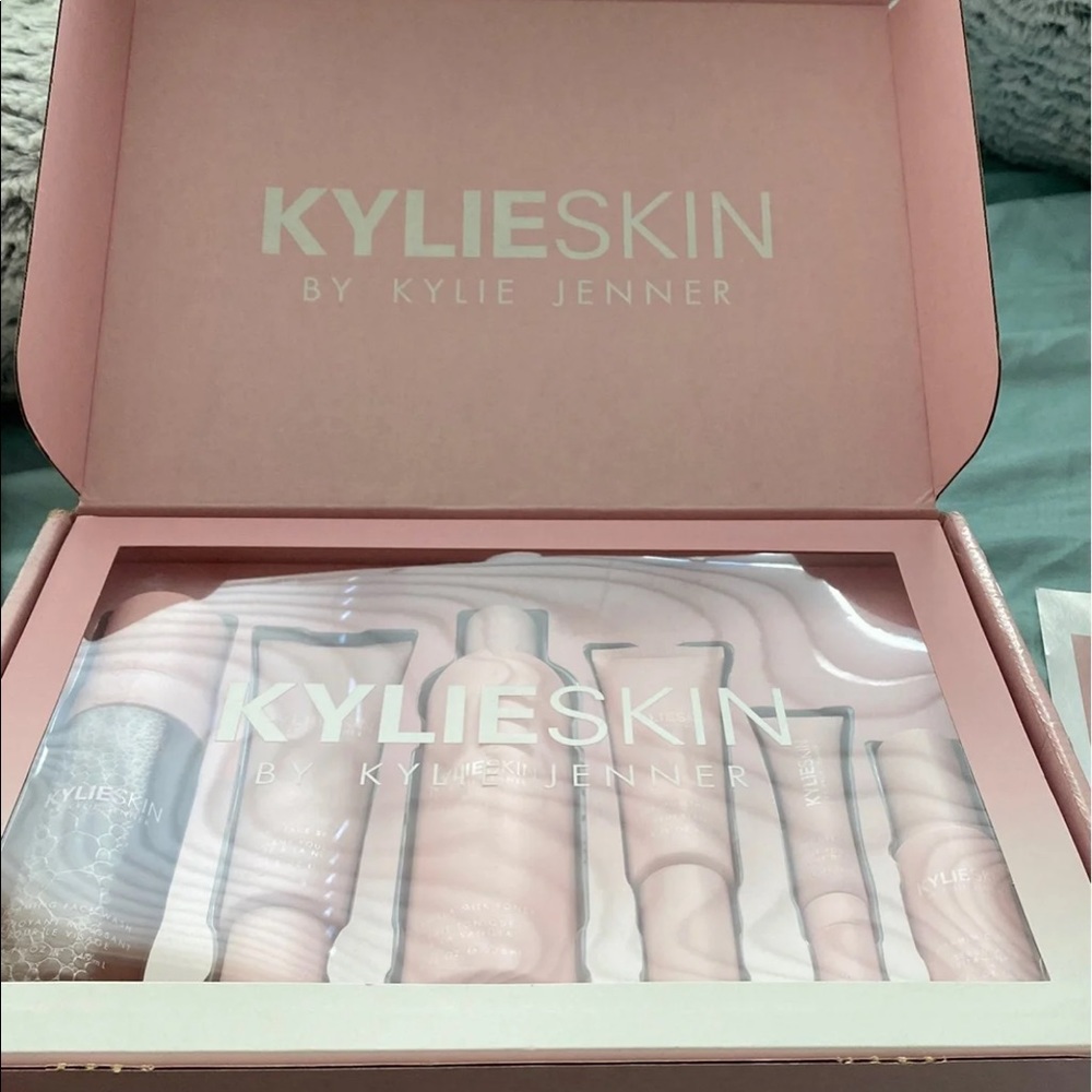 Kylie skin